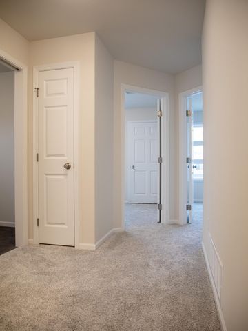 6704 Meadow View Drive S, Fargo, ND 58104