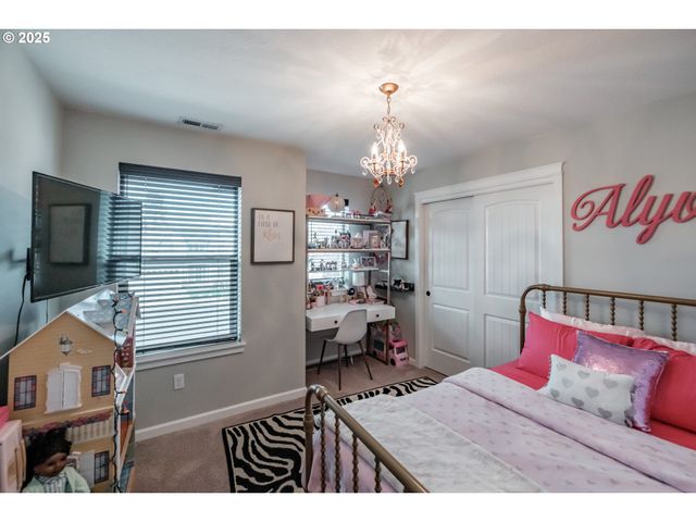 2412 Ne SUMMIT Dr, Albany, OR 97321