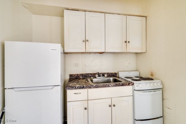 2824-2826 E 130th Street, Cleveland, OH 44120