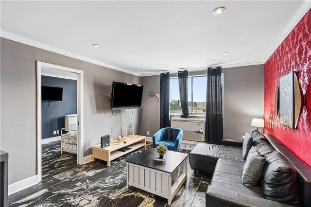 215 Piedmont Avenue NE 1104, Atlanta, GA 30308
