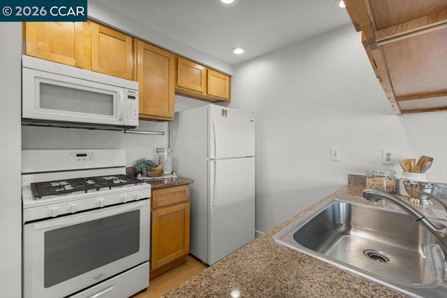 4669 4669 Golf Dr, Livermore, CA 94551