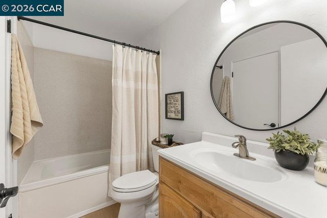 4669 4669 Golf Dr, Livermore, CA 94551