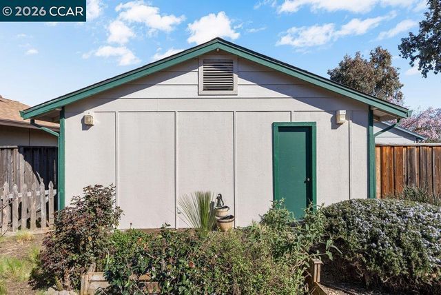 4669 4669 Golf Dr, Livermore, CA 94551