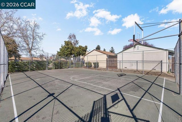 4669 4669 Golf Dr, Livermore, CA 94551