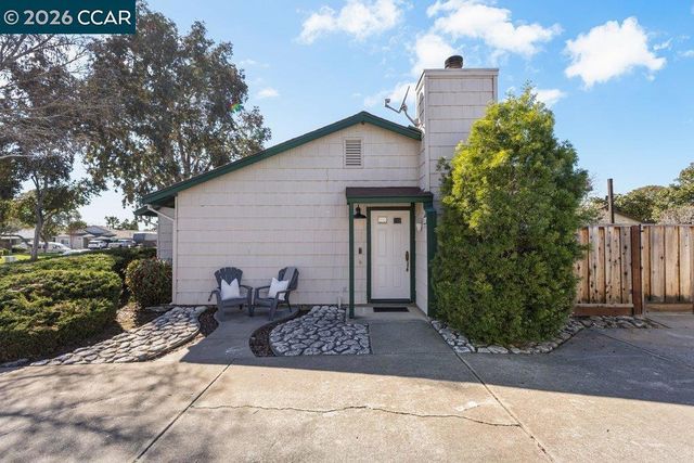 4669 4669 Golf Dr, Livermore, CA 94551