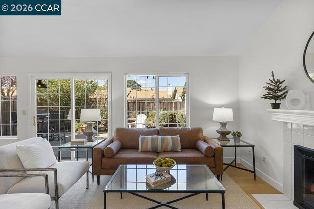 4669 4669 Golf Dr, Livermore, CA 94551