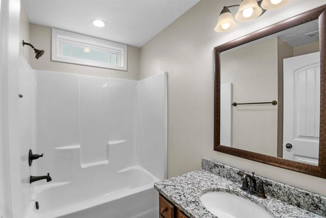 211 Daybreak Court, Wellford, SC 29385