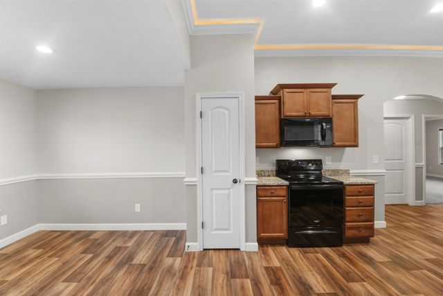 211 Daybreak Court, Wellford, SC 29385