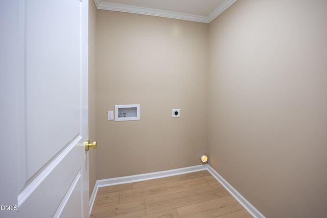 302 S West Street, Roseboro, NC 28382