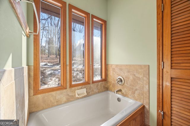 234 Chandlers Ferry Drive, Hartwell, GA 30643