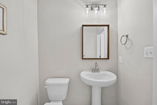 14247 TRAVILAH RD, Rockville, MD 20850