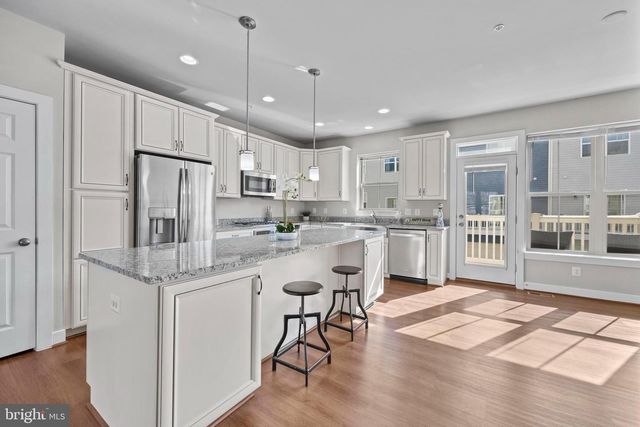 14247 TRAVILAH RD, Rockville, MD 20850