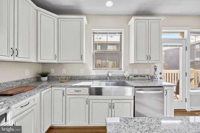 14247 TRAVILAH RD, Rockville, MD 20850