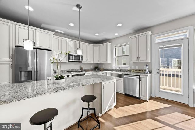 14247 TRAVILAH RD, Rockville, MD 20850