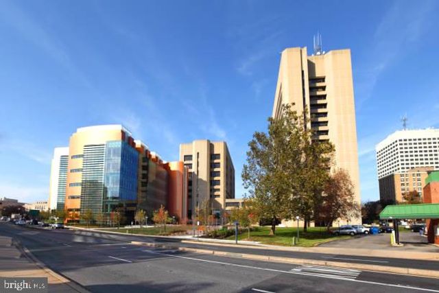 14247 TRAVILAH RD, Rockville, MD 20850