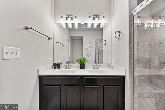 14247 TRAVILAH RD, Rockville, MD 20850