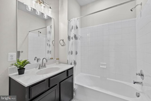 14247 TRAVILAH RD, Rockville, MD 20850