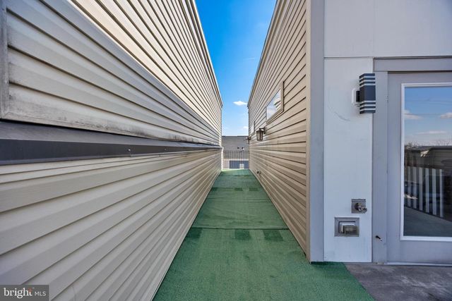 14247 TRAVILAH RD, Rockville, MD 20850