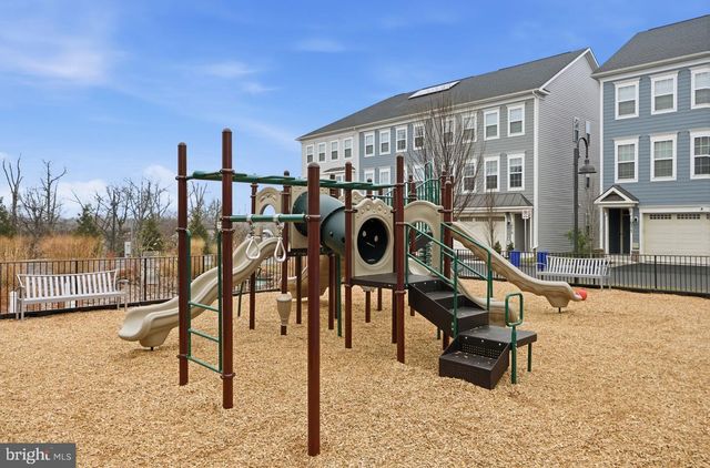 14247 TRAVILAH RD, Rockville, MD 20850