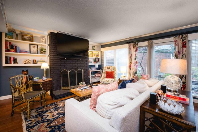 302 Cambridge Place Drive, Little Rock, AR 72227