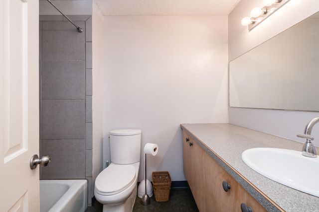 302 Cambridge Place Drive, Little Rock, AR 72227