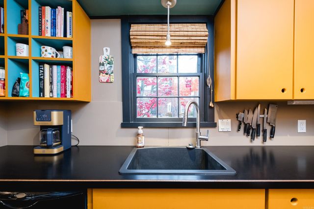 302 Cambridge Place Drive, Little Rock, AR 72227