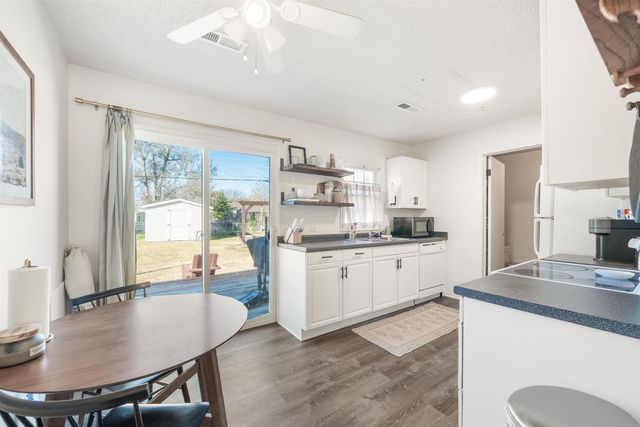 3007 S Fern Ave, Wichita, KS 67217