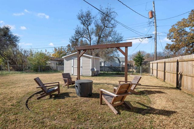 3007 S Fern Ave, Wichita, KS 67217