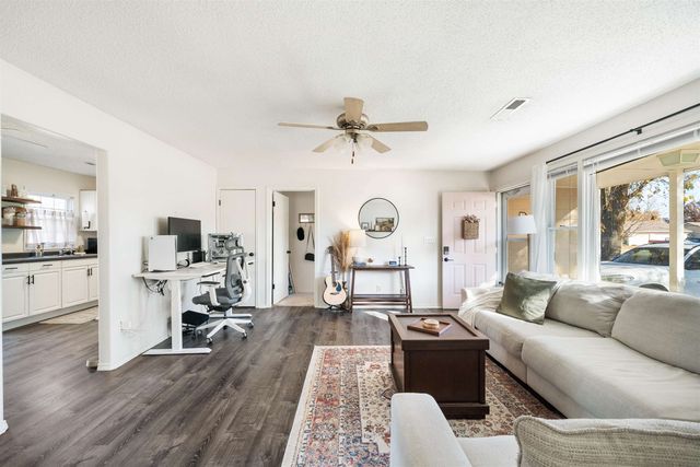 3007 S Fern Ave, Wichita, KS 67217