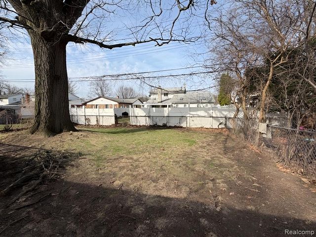 20181 Mcintyre Street, Detroit, MI 48219