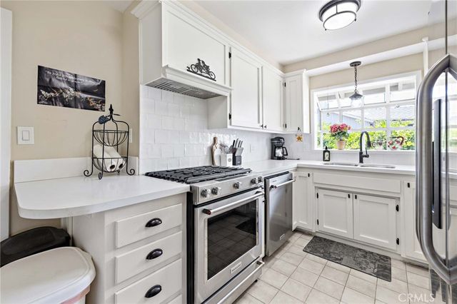 431 N Vermont Avenue, Glendora, CA 91741