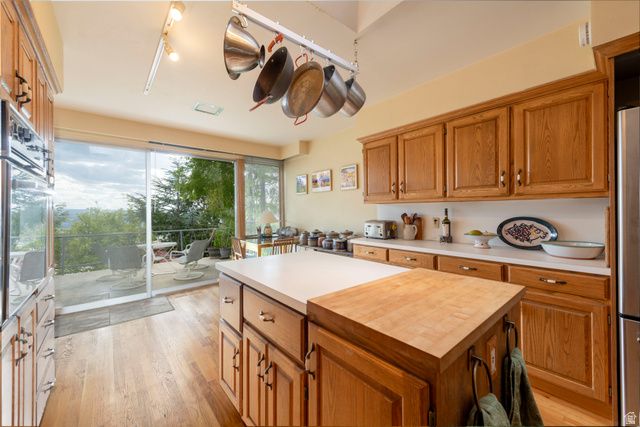 674 E 16TH AVE, Salt Lake City, UT 84103