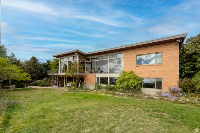 674 E 16TH AVE, Salt Lake City, UT 84103