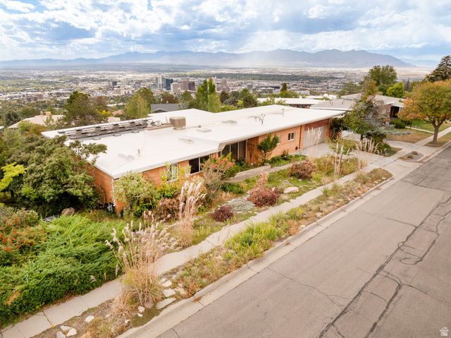 674 E 16TH AVE, Salt Lake City, UT 84103