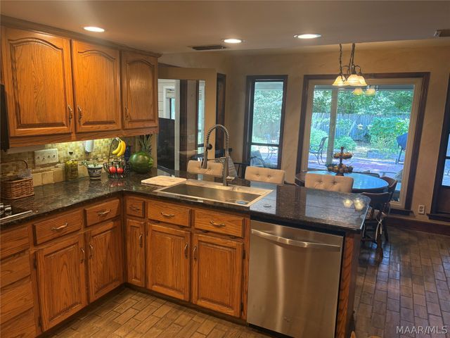 7649 HALCYON FOREST TR ., Montgomery, AL 36117