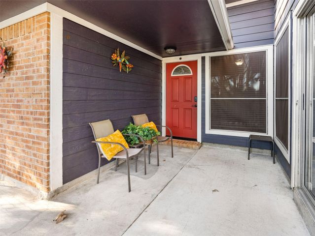 75 Avocado Court, Lake Jackson, TX 77566