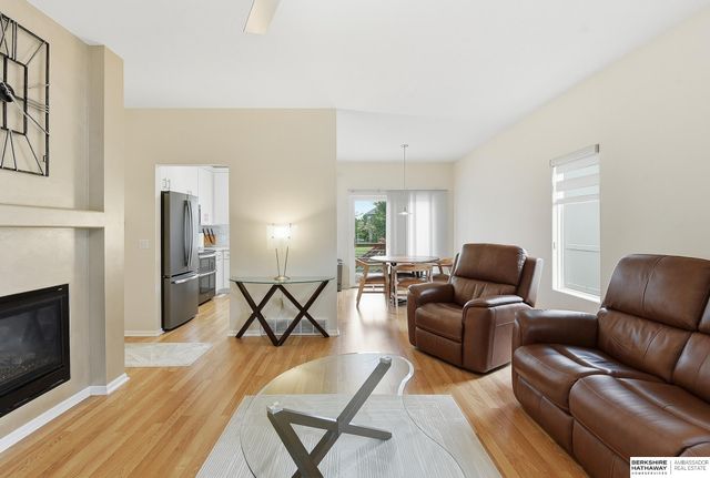 11605 Jefferson Circle, Omaha, NE 68137