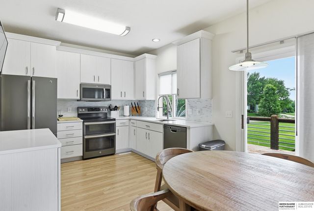 11605 Jefferson Circle, Omaha, NE 68137