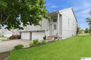 11605 Jefferson Circle, Omaha, NE 68137