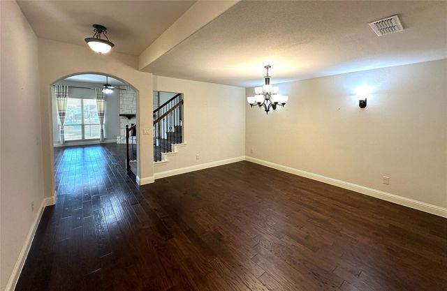 520 Stillwater Drive, Waxahachie, TX 75165