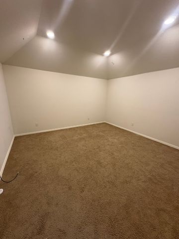 520 Stillwater Drive, Waxahachie, TX 75165