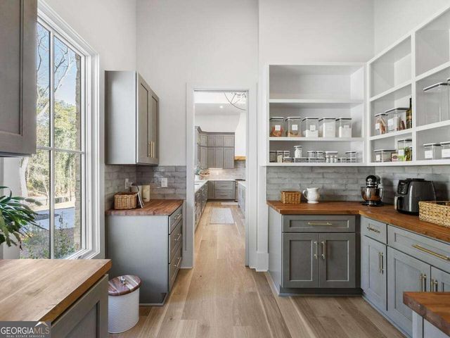 8380 Berkley Ridge, Sandy Springs, GA 30350