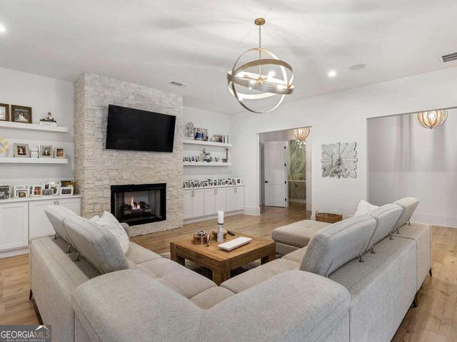 8380 Berkley Ridge, Sandy Springs, GA 30350