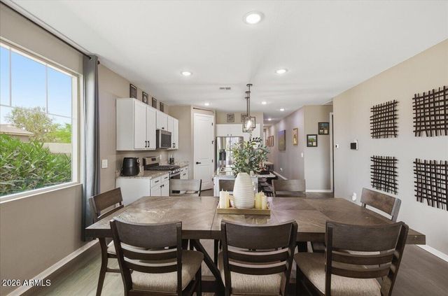 10819 W Marguerite Avenue W, Tolleson, AZ 85353