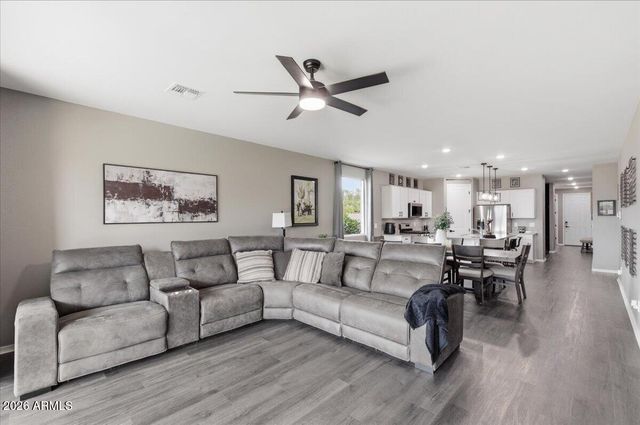 10819 W Marguerite Avenue W, Tolleson, AZ 85353