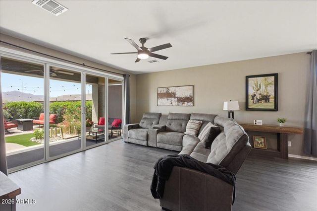 10819 W Marguerite Avenue W, Tolleson, AZ 85353