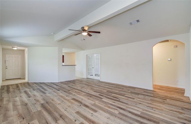 1315 Diamond Drape Drive, Rosharon, TX 77583