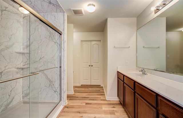 1315 Diamond Drape Drive, Rosharon, TX 77583