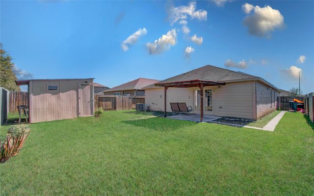 1315 Diamond Drape Drive, Rosharon, TX 77583