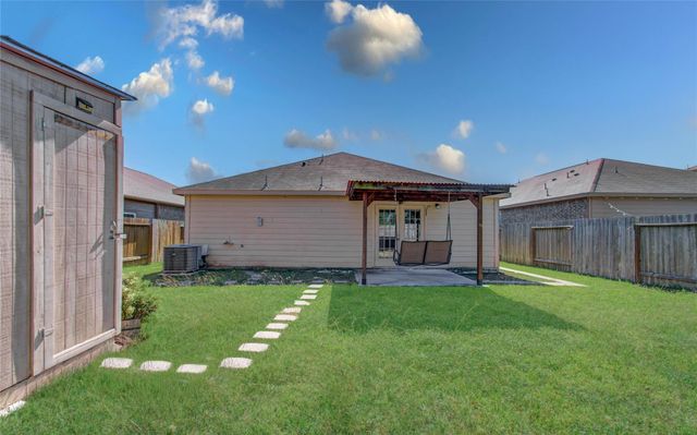 1315 Diamond Drape Drive, Rosharon, TX 77583
